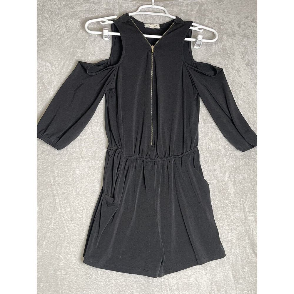 PAPER plane black cold shoulder shorts romper zip front sz Small Elastic Waist